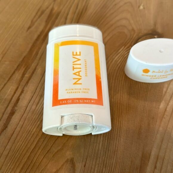 Native Deodorant Ginger Lemonade Cupcake scent NEW 2.65 OZ - Picture 3 of 4